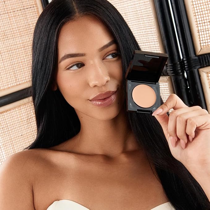 Medium Nude